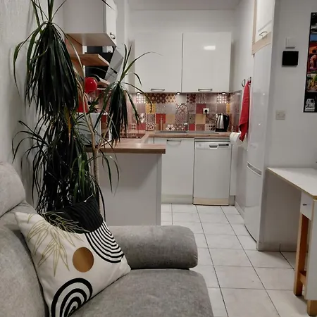 Lumineux T2 - Calme - Piscine - Plages