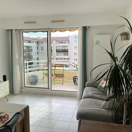 Lumineux T2 - Calme - Piscine - Plages