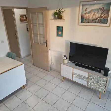 Lumineux T2 - Calme - Piscine - Plages