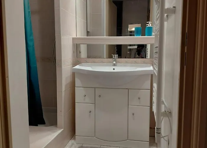 Lumineux T2 - Calme - Piscine - Plages * Saint-Raphael (Var)