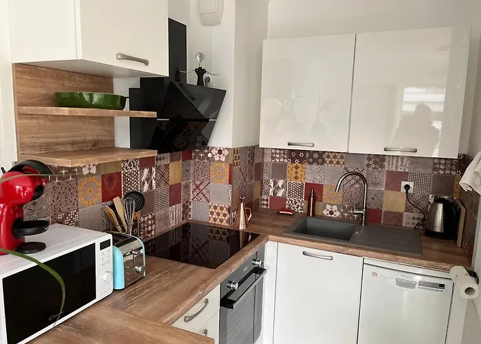 Lumineux T2 - Calme - Piscine - Plages Apartment *