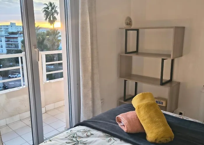 Lumineux T2 - Calme - Piscine - Plages * Saint-Raphaël