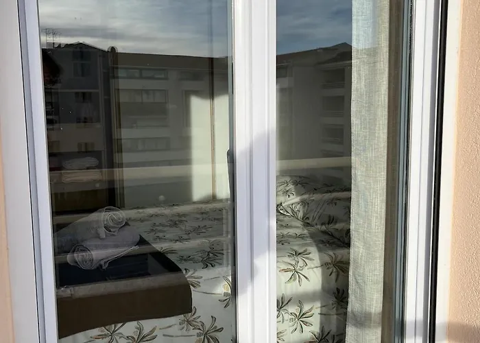 Lumineux T2 - Calme - Piscine - Plages * Saint-Raphael (Var)